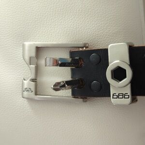 686 Leather Multi-tool Built-in-Buckle Belt 31"-34"